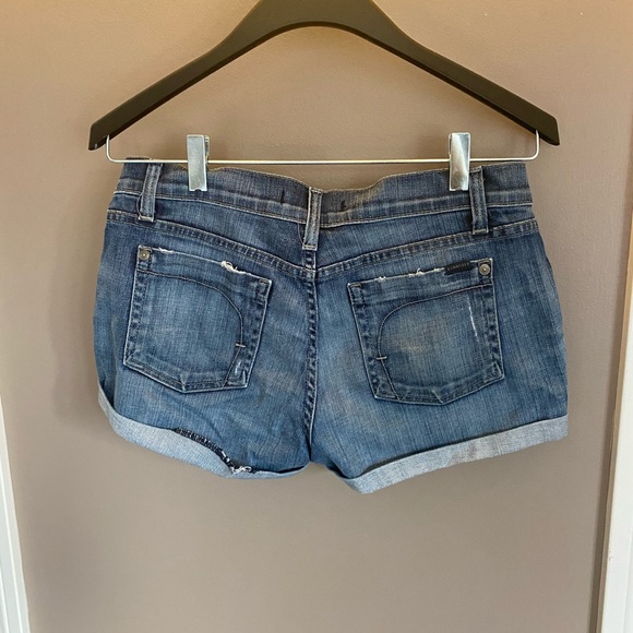 Fidelity distressed Jean shorts, size 28 - Picture 5 of 11